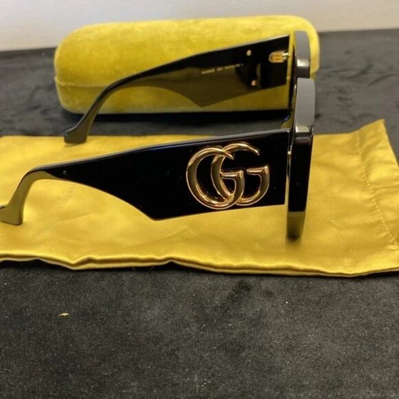 Gucci Women's Geometric Black Frame Sunglasses - Picture 5 of 10